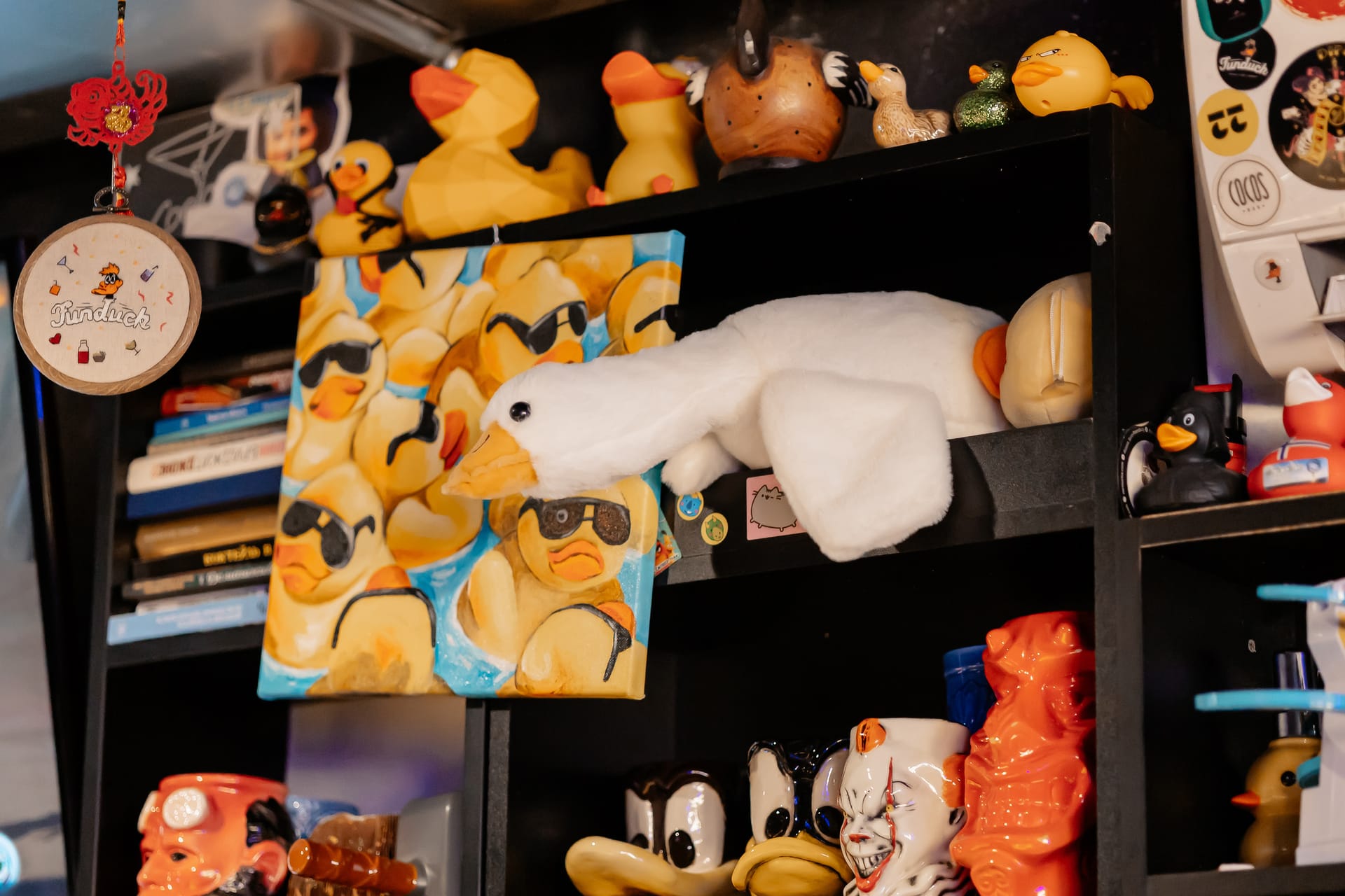 Коллекция уток FunDuck на полках